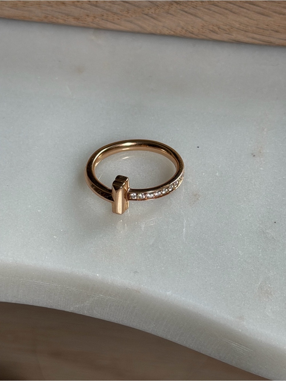 Tiffany T1 Ring in rose gold with diamonds - Picture 4 of 5